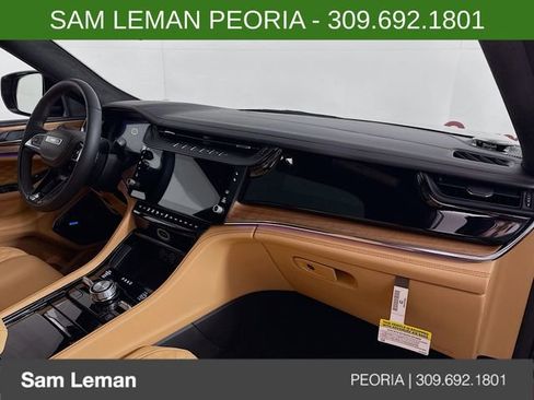 New 2026 Jeep Grand Cherokee Summit image 31