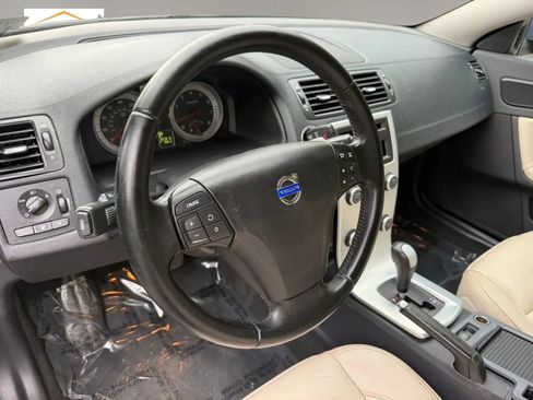 Used 2013 Volvo C70 T5 FWD image 12