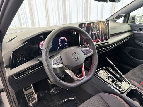 New 2026 Volkswagen Golf SE image 4