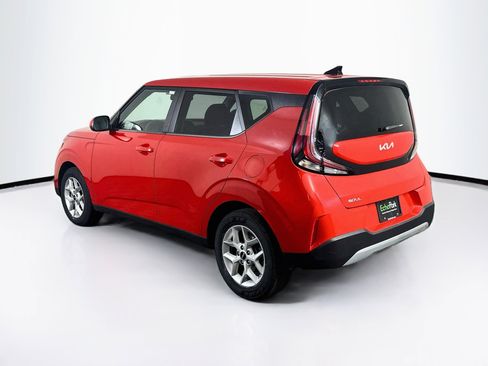 Used 2025 Kia Soul LX w/ LX Technology Package FWD image 5