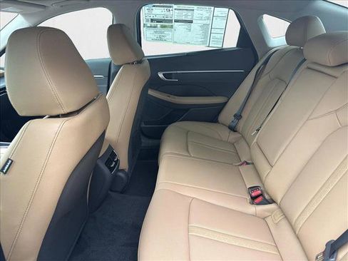 New 2025 Hyundai Sonata Limited image 16