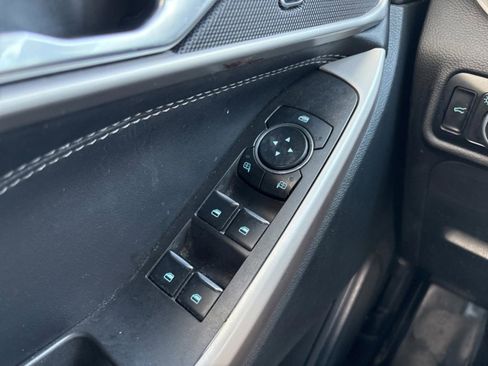 Used 2023 Ford Explorer XLT w/ Equipment Group 202A image 20