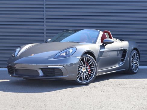 Used 2019 Porsche 718 Boxster S RWD image 28