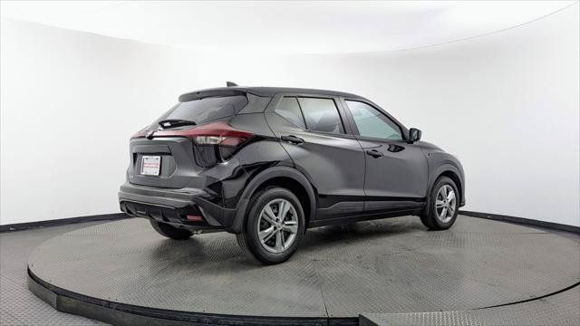 Used 2022 Nissan Kicks S FWD image 8