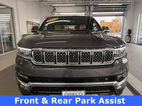 Used 2022 Jeep Grand Wagoneer Series III image 2