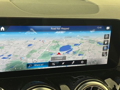 Used 2023 Mercedes-Benz EQB 300 4MATIC image 19