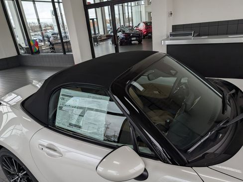 New 2026 MAZDA MX-5 Miata Grand Touring w/ Weather Package RWD image 2