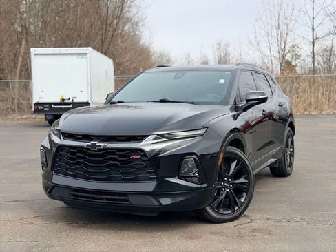 Used 2022 Chevrolet Blazer RS w/ Enhanced Convenience Package image 2