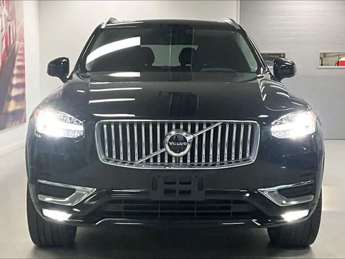 Used 2024 Volvo XC90 B6 Plus image 6