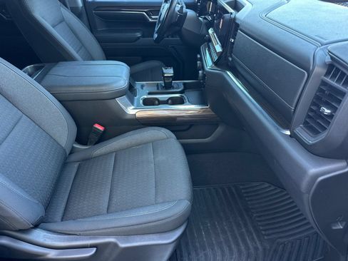 Used 2023 Chevrolet Silverado 1500 RST AWD/4WD image 14