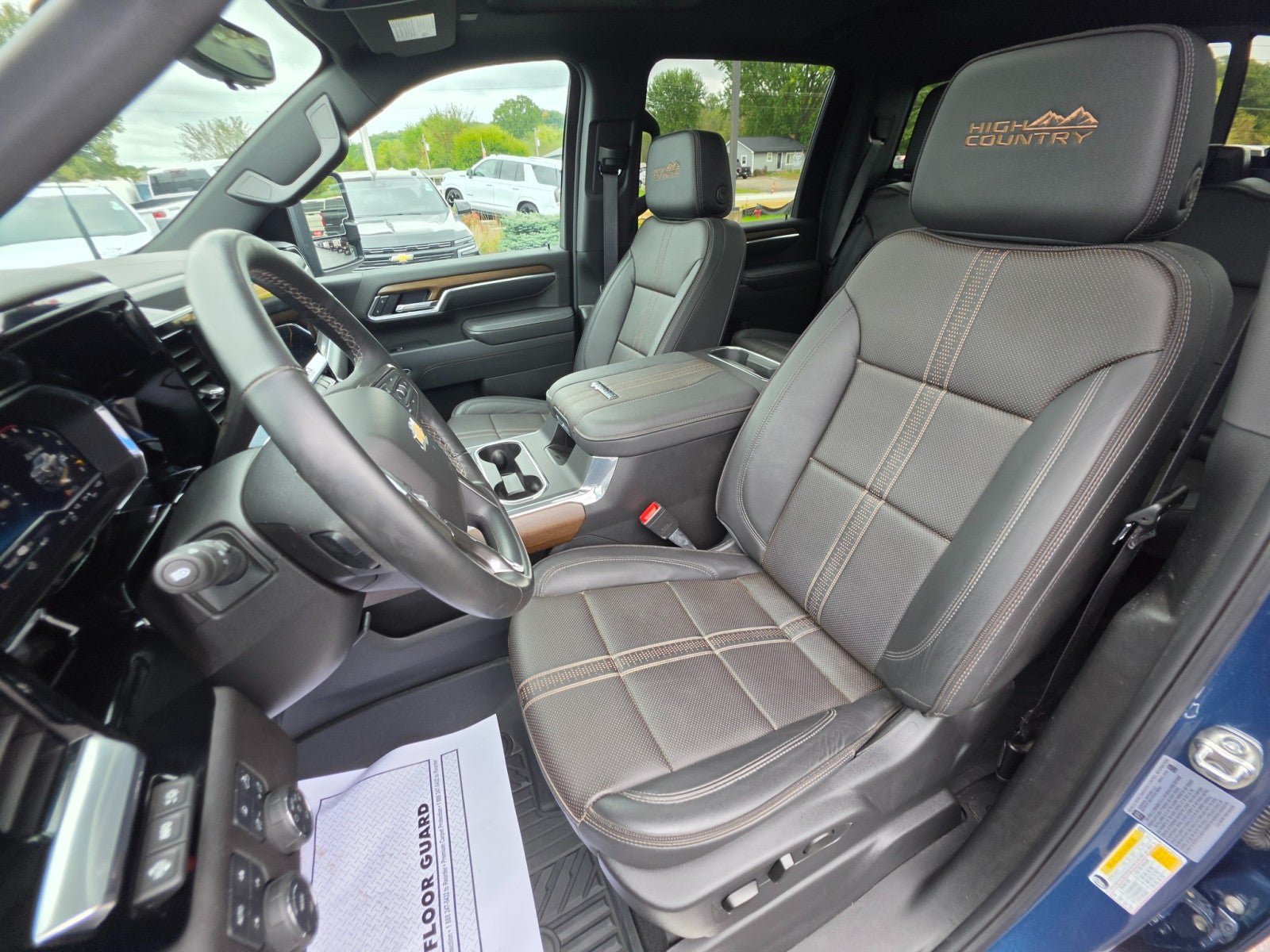 Used 2025 Chevrolet Silverado 2500 High Country w/ High Country Premium Package AWD/4WD image 34