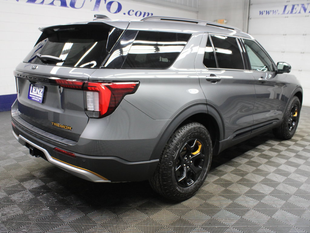 Used 2026 Ford Explorer Tremor w/ Tremor Convenience Package AWD/4WD image 6