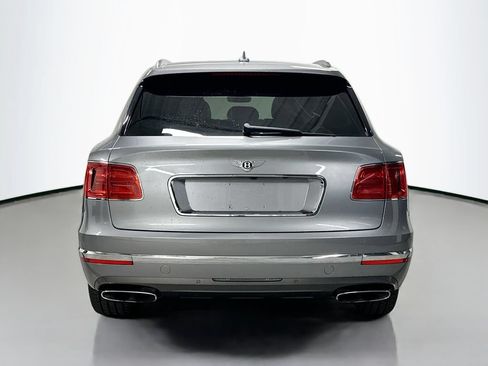 Used 2018 Bentley Bentayga AWD/4WD image 10