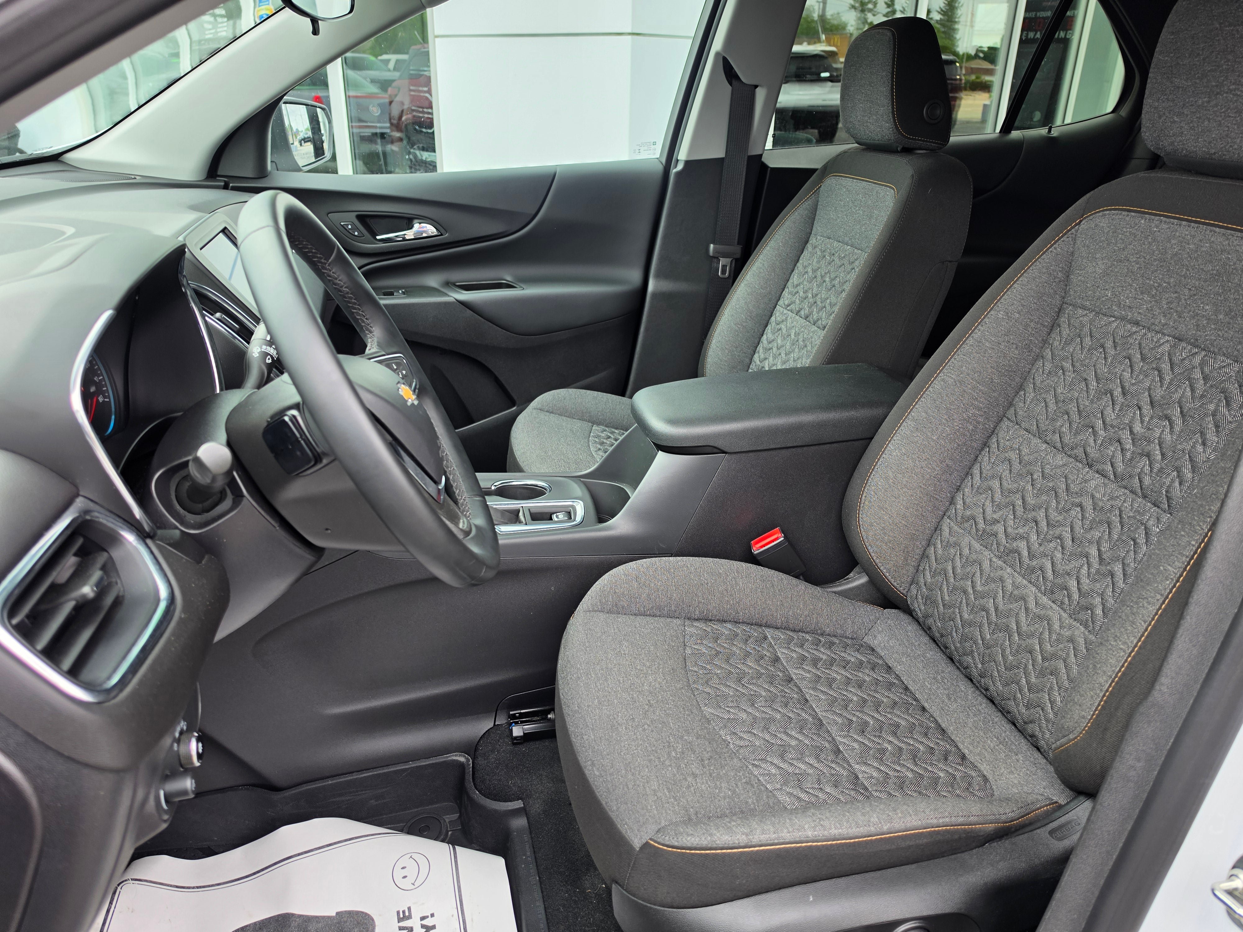 Certified 2024 Chevrolet Equinox LT w/ LPO, Floor Liner Package FWD image 9