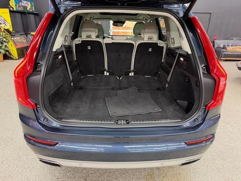 Used 2020 Volvo XC90 T5 Momentum AWD/4WD image 17