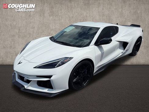 New 2026 Chevrolet Corvette E-Ray w/ Stealth Interior Trim Package AWD/4WD image 1