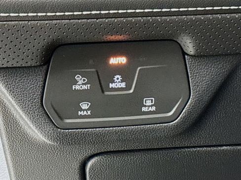 New 2026 Volkswagen Atlas SE AWD/4WD image 10