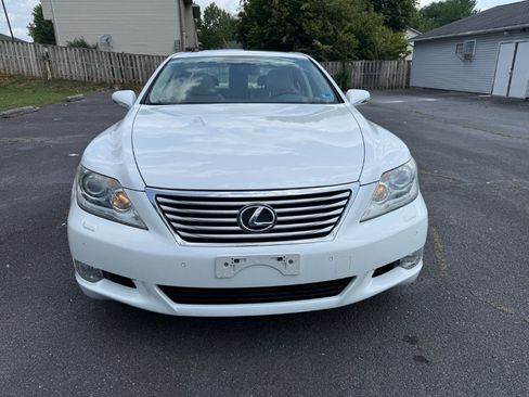 Used 2012 Lexus LS 460 w/ Comfort Pkg RWD image 2