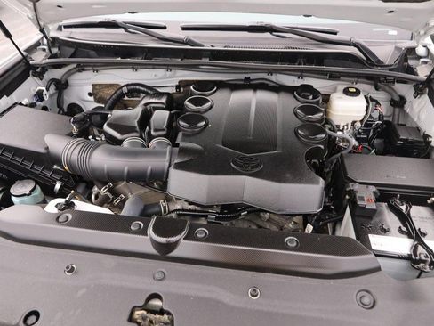 Certified 2024 Toyota 4Runner SR5 AWD/4WD image 27