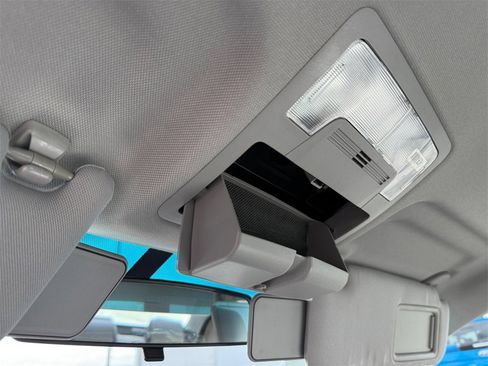 Used 2017 Toyota Camry SE image 29