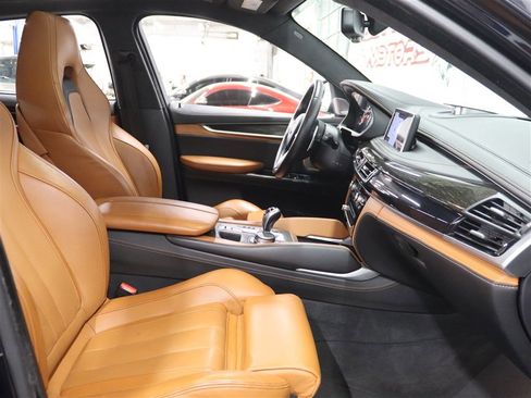 Used 2019 BMW X6 M w/ Executive Package image 17