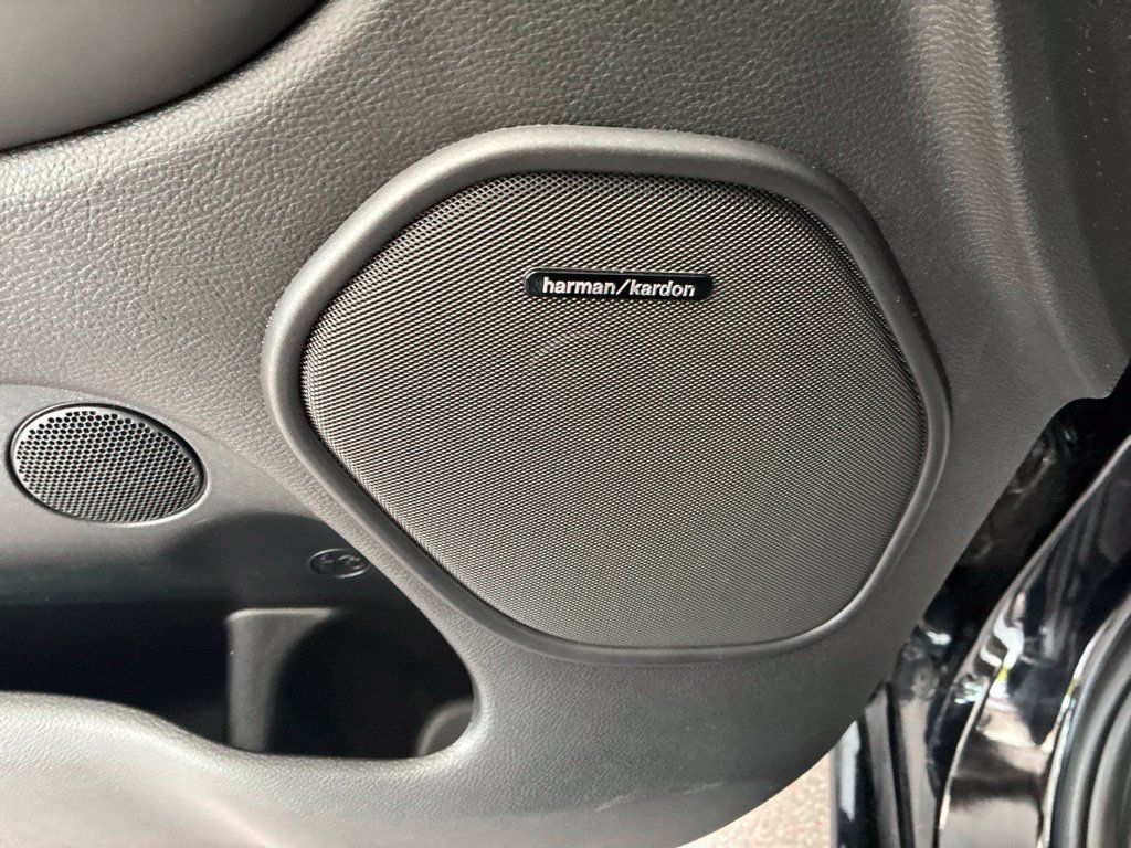 Certified 2023 Dodge Durango R/T w/ Hemi Orange Plus Package AWD/4WD image 13