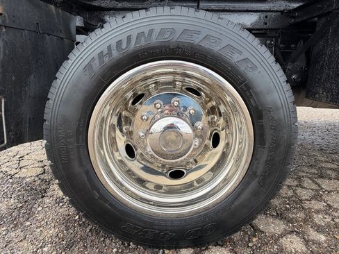 Used 2020 Ford F550 4x4 Regular Cab Super Duty image 25