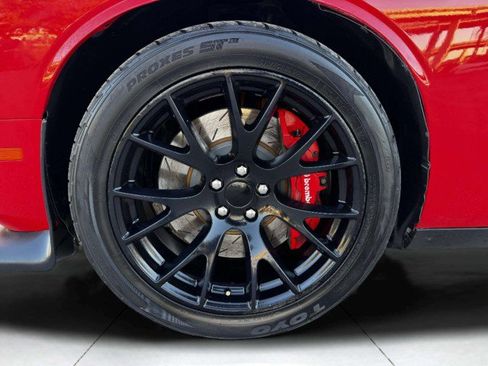 Used 2015 Dodge Challenger SRT image 57