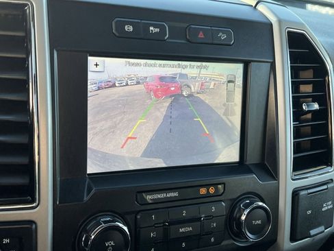 Used 2019 Ford F250 Lariat w/ Chrome Package image 19