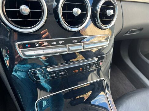 Used 2015 Mercedes-Benz C 300 4MATIC Sedan image 31