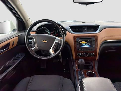 Used 2014 Chevrolet Traverse LT w/ All-Star Edition image 21