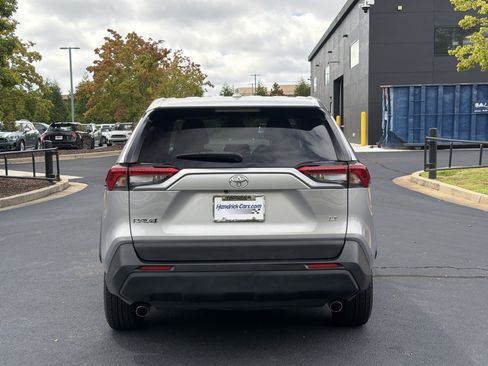 Used 2023 Toyota RAV4 LE FWD image 15