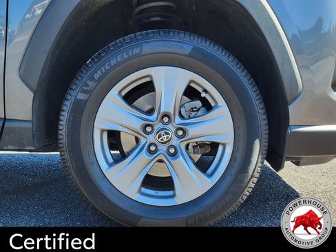 Used 2022 Toyota RAV4 XLE image 12