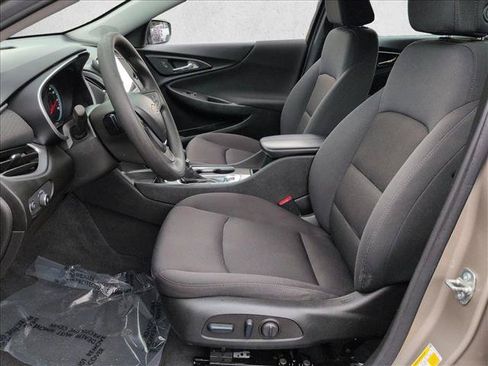 Used 2023 Chevrolet Malibu LT FWD image 14