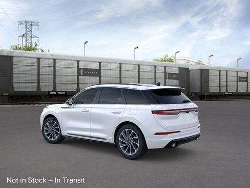 New 2026 Lincoln Corsair Grand Touring image 4