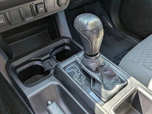 Used 2022 Toyota Tacoma SR RWD image 12