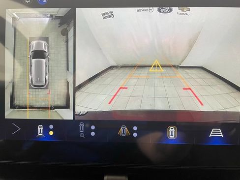 New 2026 Chevrolet Equinox LT w/ Safety and Technology Package AWD/4WD image 4