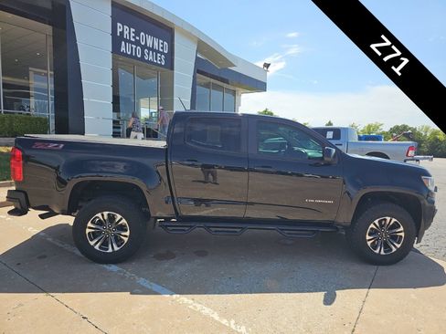 Used 2021 Chevrolet Colorado Z71 RWD image 2