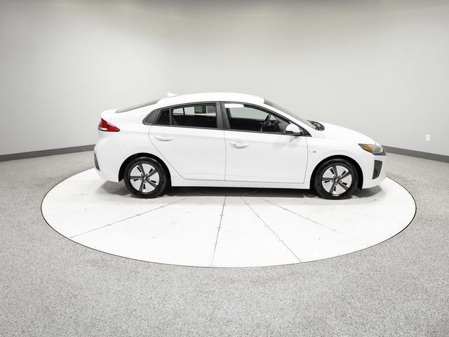 Used 2018 Hyundai Ioniq Blue FWD image 4