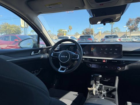 Used 2025 Kia K5 LXS FWD image 28