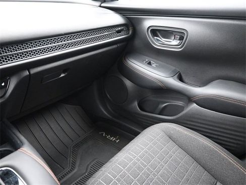 Used 2023 Honda HR-V Sport image 31