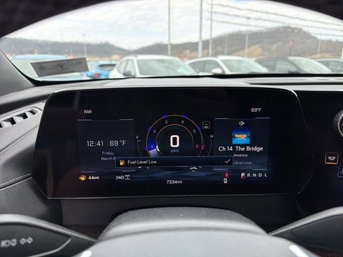 Used 2026 Chevrolet Traverse Z71 w/ Driver Confidence Package image 18