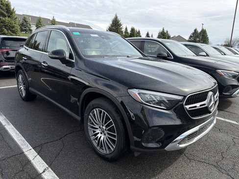 New 2026 Mercedes-Benz GLC 300 4MATIC image 2