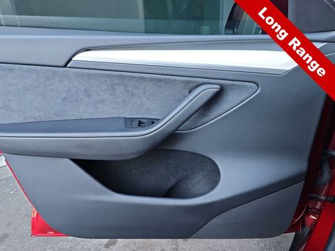 Used 2024 Tesla Model Y Long Range image 27