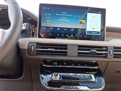 New 2024 Lincoln Corsair Grand Touring image 8