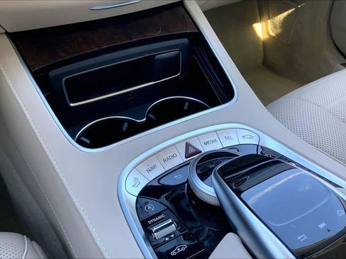 Used 2018 Mercedes-Benz S 560 4MATIC Sedan image 33