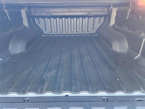 Used 2024 Chevrolet Colorado Z71 w/ LPO, Dark Essentials Package image 31