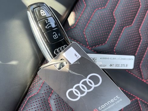 Used 2025 Audi RS 6 performance AWD/4WD image 38
