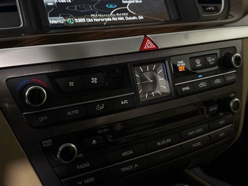 Used 2015 Hyundai Genesis 3.8 w/ Option Group 02 image 16