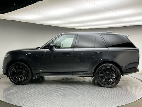 New 2026 Land Rover Range Rover SE AWD/4WD image 2